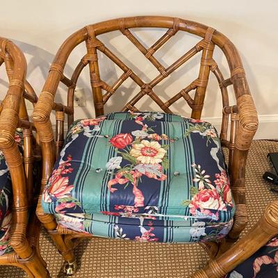 Bamboo Table with Four Chairs (BR-SS)