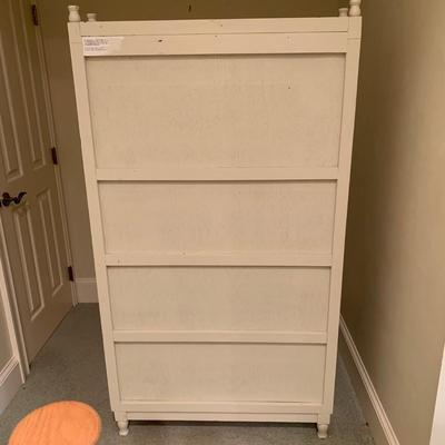 Cottage-style Shelf with Scroll Design (BR1-KW)