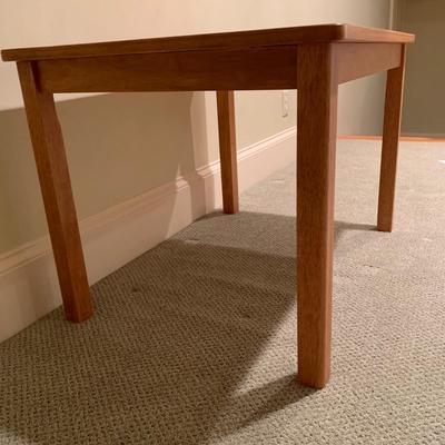 Kidâ€™s Table and Chairs (BR1-KW)