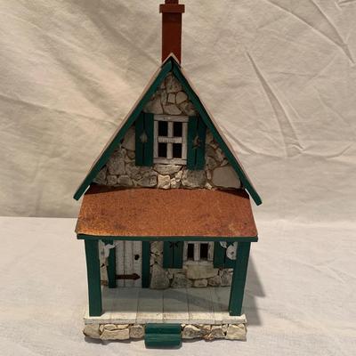 Handcrafted Birdhouse Collection (UH-KW)