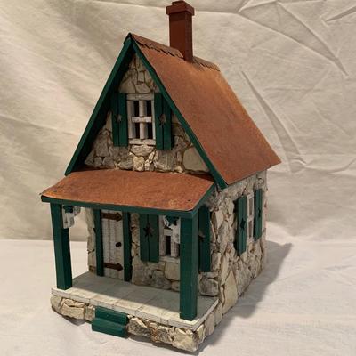 Handcrafted Birdhouse Collection (UH-KW)