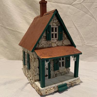 Handcrafted Birdhouse Collection (UH-KW)