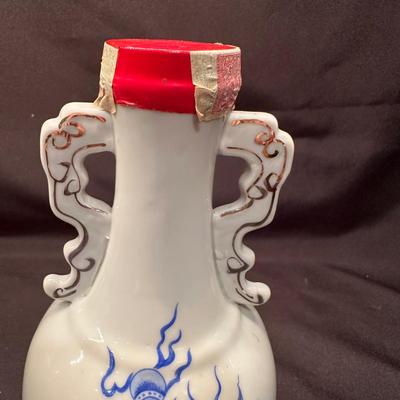Decorative Asian Bottles with Sealed Caps (B-KL)