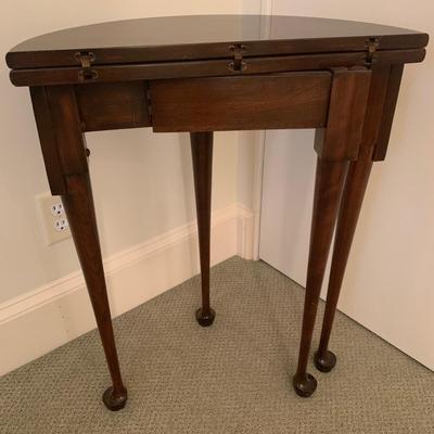 Harden Demilune-style Table (BR3-KW)
