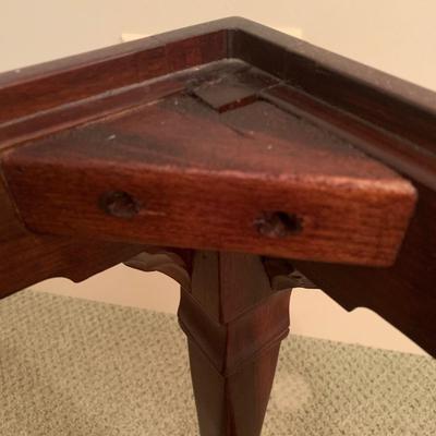 Queen Anne Style Carved Wood Bench (BR3-KW)