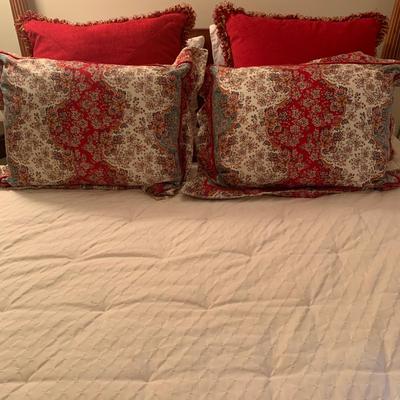 Queen Sheet Set with Matching Drapes (BR3-KW)