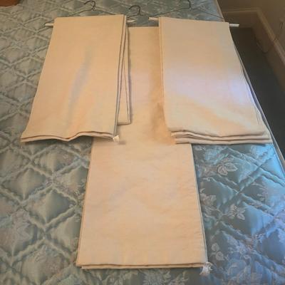 Queen Sheet Set with Matching Drapes (BR3-KW)
