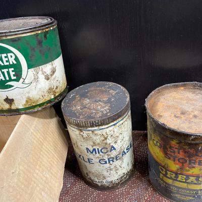 3 round grease cans