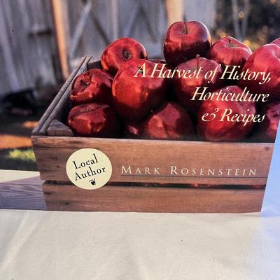 â€˜In Praise Of Applesâ€™ Book - Asheville Author Plus NIB Apple Machine & More (K-RG)