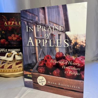 â€˜In Praise Of Applesâ€™ Book - Asheville Author Plus NIB Apple Machine & More (K-RG)