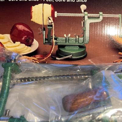 â€˜In Praise Of Applesâ€™ Book - Asheville Author Plus NIB Apple Machine & More (K-RG)