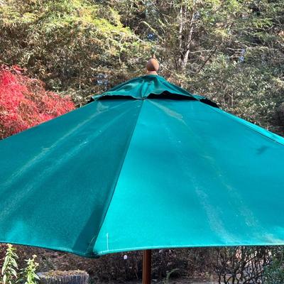 Cast Aluminum Patio Table & Chairs Plus Sunbrella (P-RG)