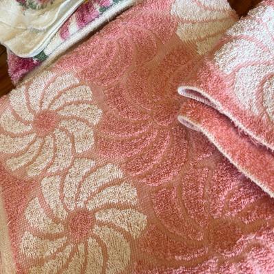 Towel grouping Flowers & butterflies