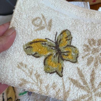Towel grouping Flowers & butterflies