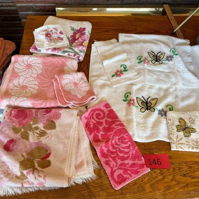 Towel grouping Flowers & butterflies