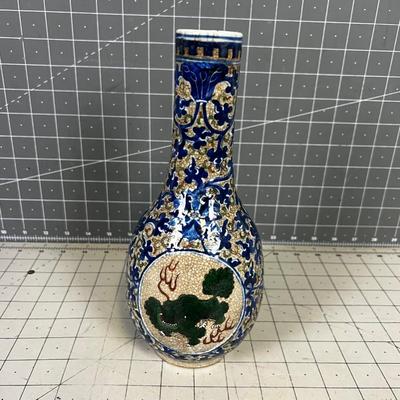 Asian Dragon Vase? Hand Decorated Porcelain Chinese Dragons 