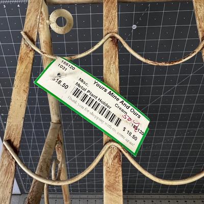 Iron Plant Holder 