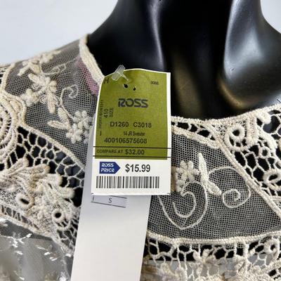 (7) New Poncho Cream Colored Lace Tops