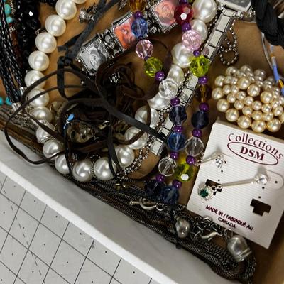 Lot of Used Costume Jewels 