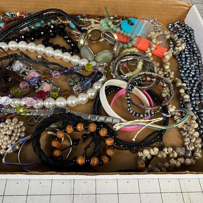 Lot of Used Costume Jewels 