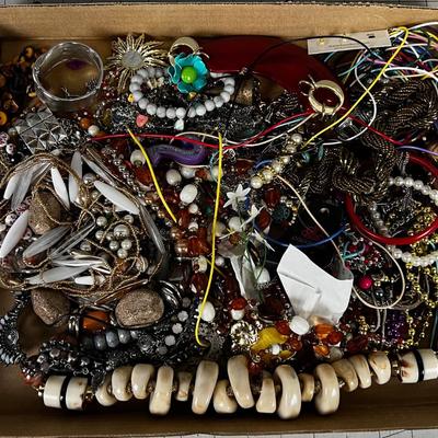  Chunky Necklaces Tray 