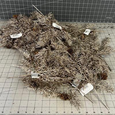Winter Holiday Sparkly Decorations Fronds (12 ish) 