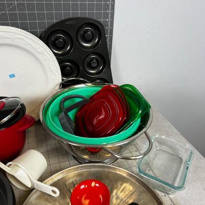 Kitchen Lot of Mixed lot of Used Kitchen items