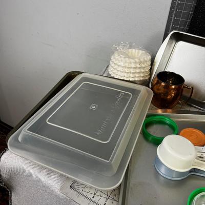 Kitchen Lot of Mixed lot of Used Kitchen items