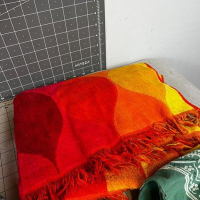 Colorful Lot Of Odd mixed Home Linens