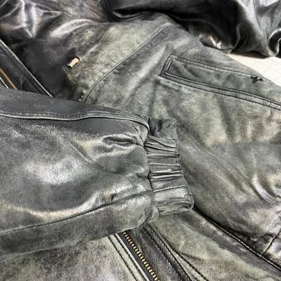 Eddie Bauer Men's Leather Bomber Jacket 