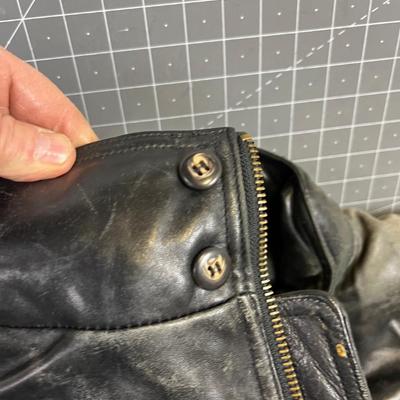 Eddie Bauer Men's Leather Bomber Jacket 