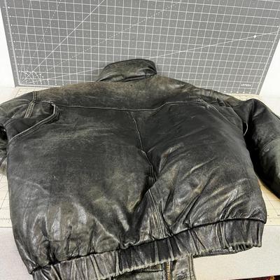 Eddie Bauer Men's Leather Bomber Jacket 