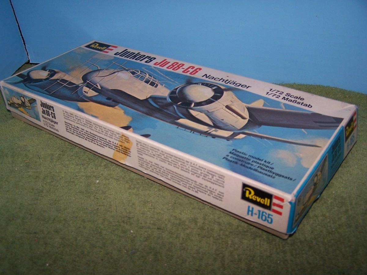 Sold at Auction: 4 Vintage Hobby Kits - including 1 Revell 1/720