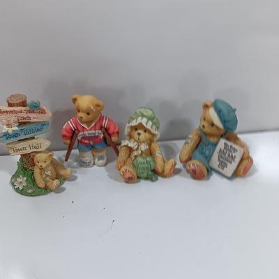 Collectible Cherished Teddies Teddy bears