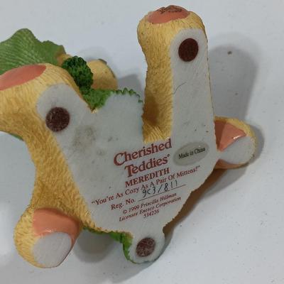 Collectible Cherished Teddies Teddy bears