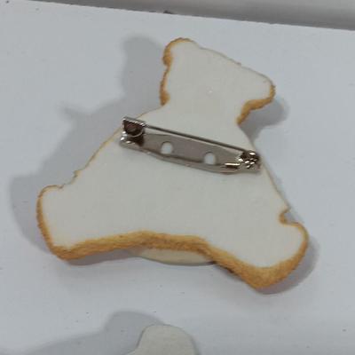 Cherished Teddies members pins and magnets.