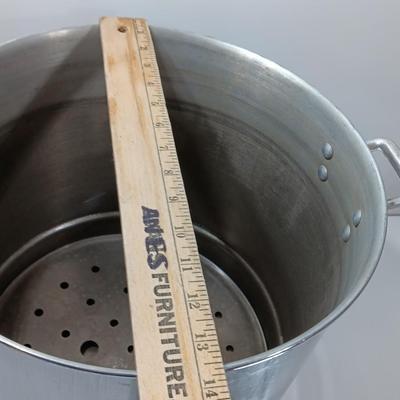 HUGE stock pot