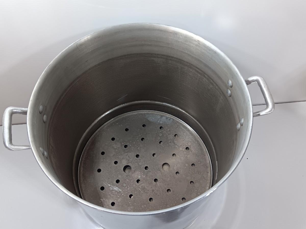 At Auction: SS STOCK POT & STRAINER