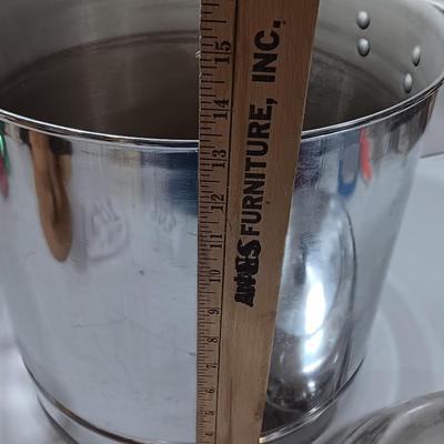 HUGE stock pot