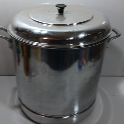 HUGE stock pot