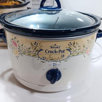 3-piece electric crockpot with original box