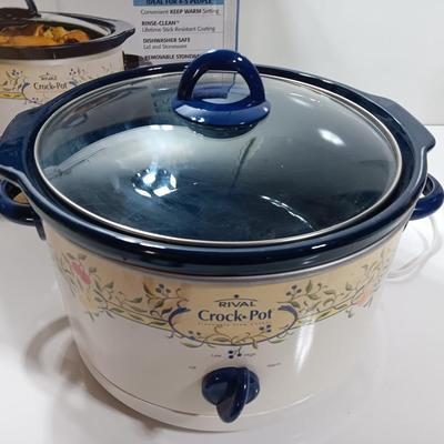 3-piece electric crockpot with original box