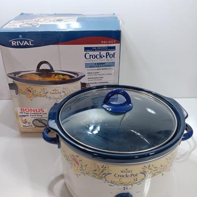 3-piece electric crockpot with original box