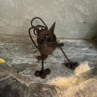 Yard Art (P-MG)