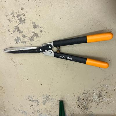 Garden Kneeler & More (G-MG)