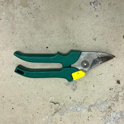 Garden Kneeler & More (G-MG)