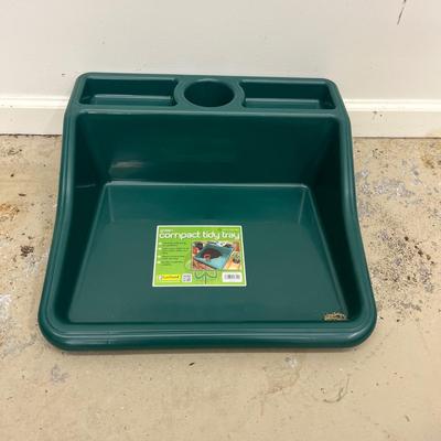 Garden Kneeler & More (G-MG)