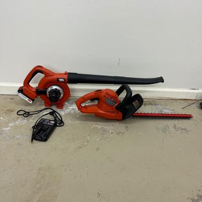 Black & Decker Cordless Blower & Electric Hedge Trimmer (G-MG)
