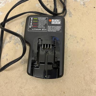 Black & Decker Cordless Blower & Electric Hedge Trimmer (G-MG)