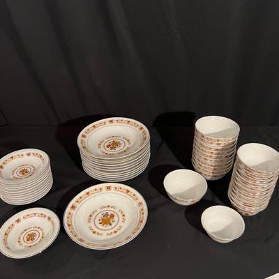 Tatung Taiwan Floral Gold Estate Porcelain China 10+ Person Setting (DR-RG)